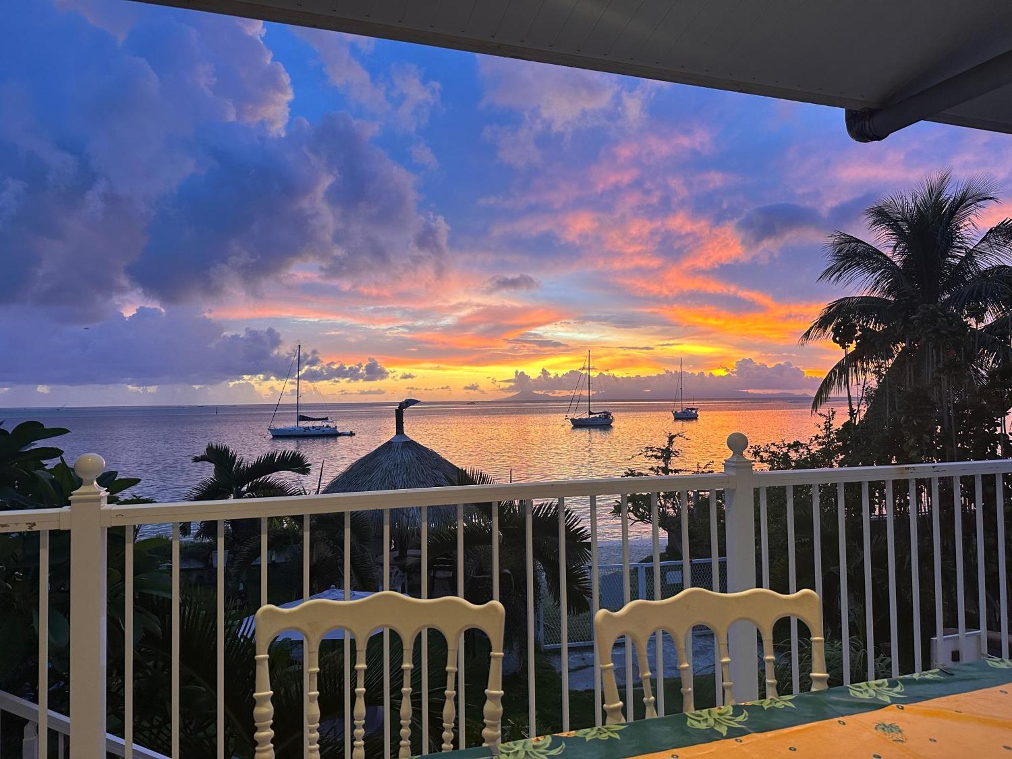 Meri Lodge Huahine « Room Of Marta » 파레 외부 사진